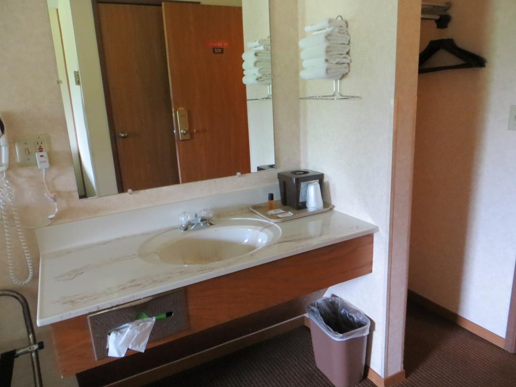 Amerivu Inn Prentice Bilik gambar